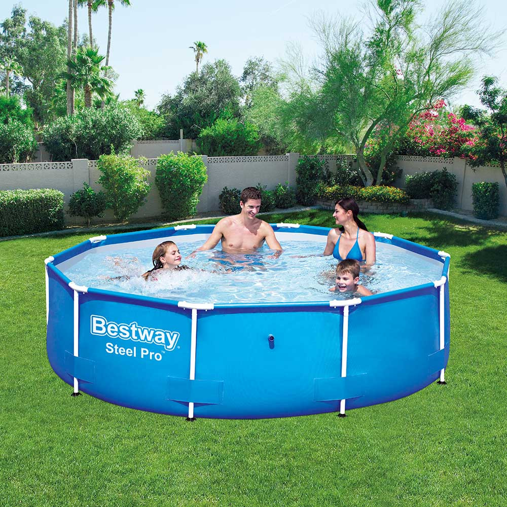 Piscina estruturada Steel Pro de 4678 litros Bestway de alta praticidade e facilidade de montagem