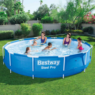 Piscina estruturada Steel Pro de 6473 litros Bestway de alta praticidade e facilidade de montagem